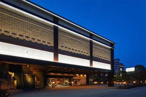 ほほえみの宿滝の湯　外観